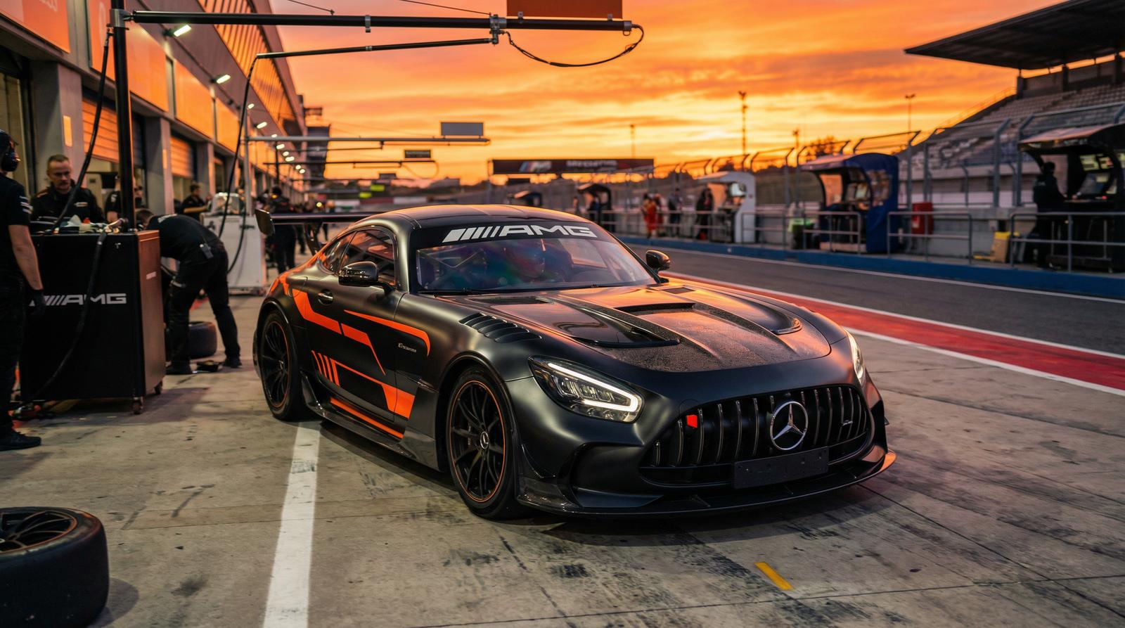 菠萝AMG赛道视频